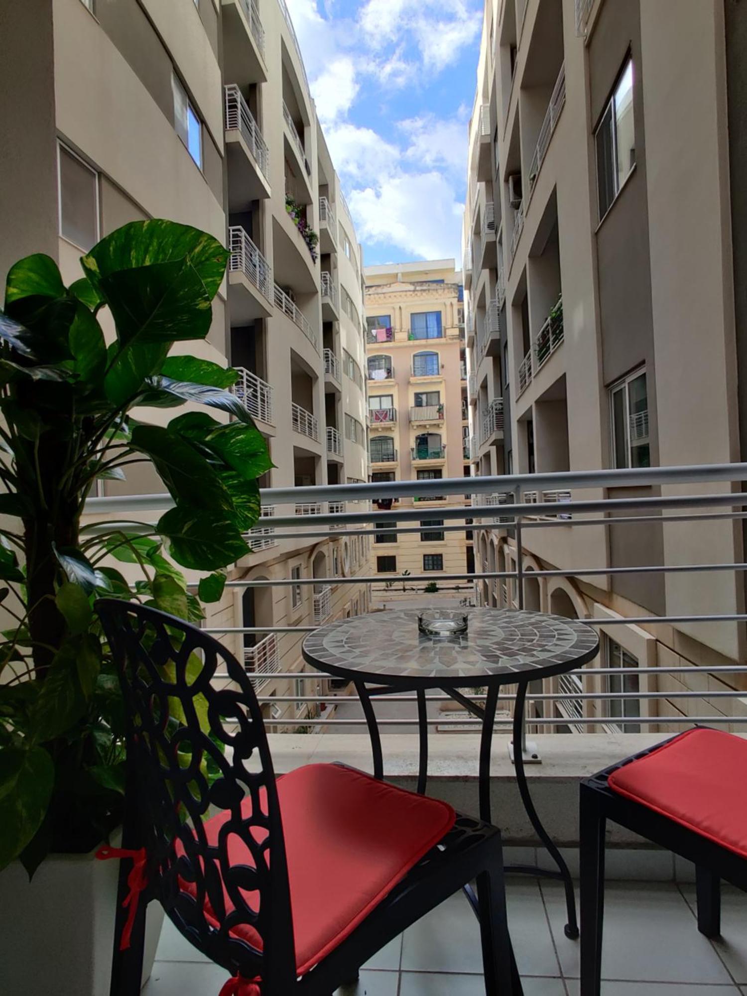 Depiro Point Deluxe - Modern, Designer Apartment 2 Minutes Away From Popular Sliema Seafront Екстер'єр фото