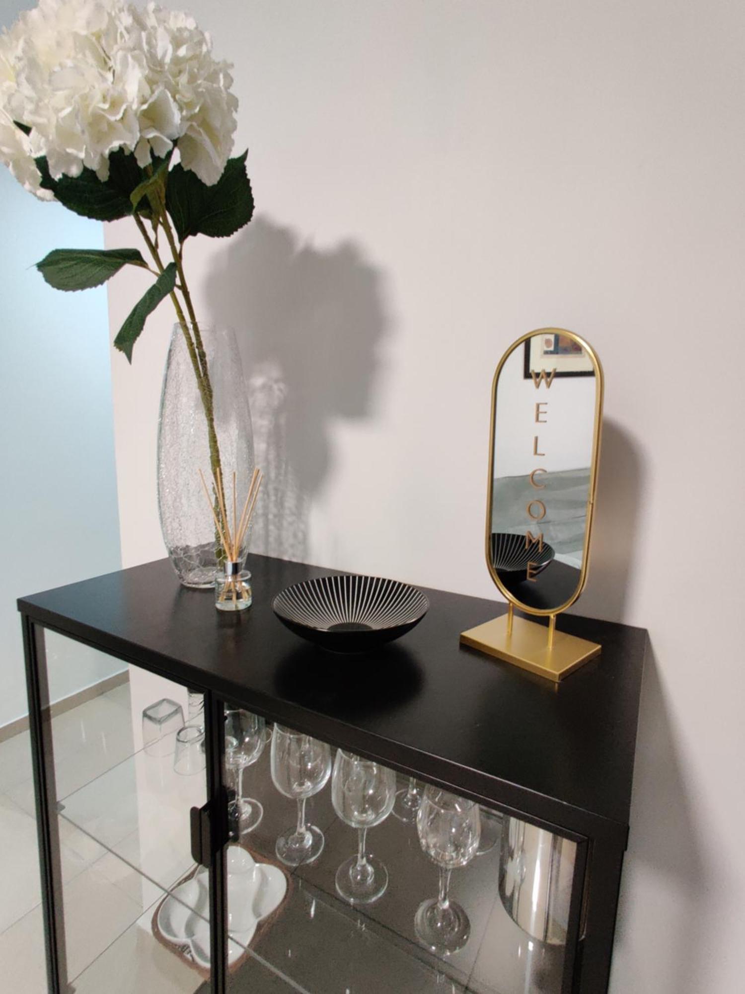 Depiro Point Deluxe - Modern, Designer Apartment 2 Minutes Away From Popular Sliema Seafront Екстер'єр фото