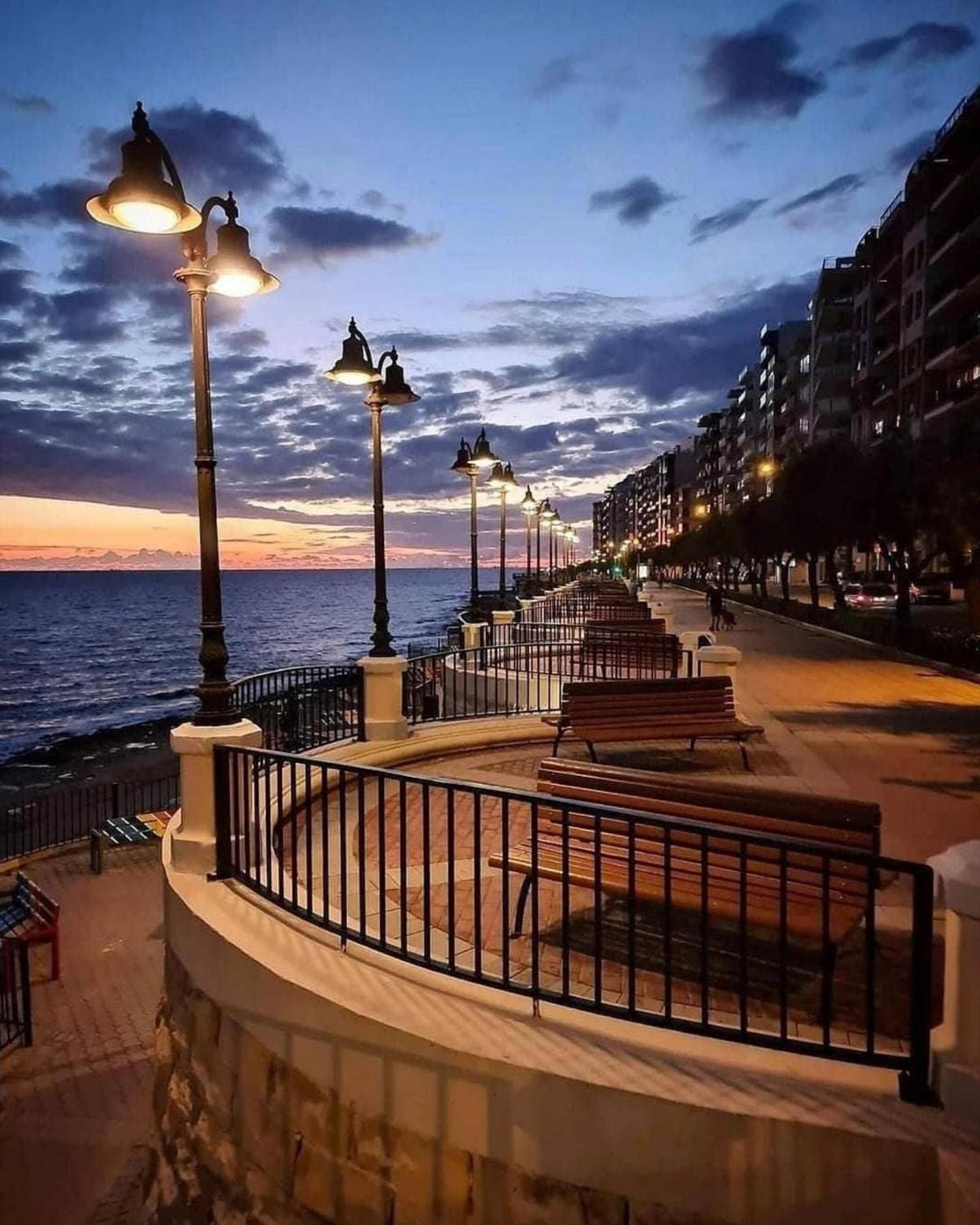 Depiro Point Deluxe - Modern, Designer Apartment 2 Minutes Away From Popular Sliema Seafront Екстер'єр фото
